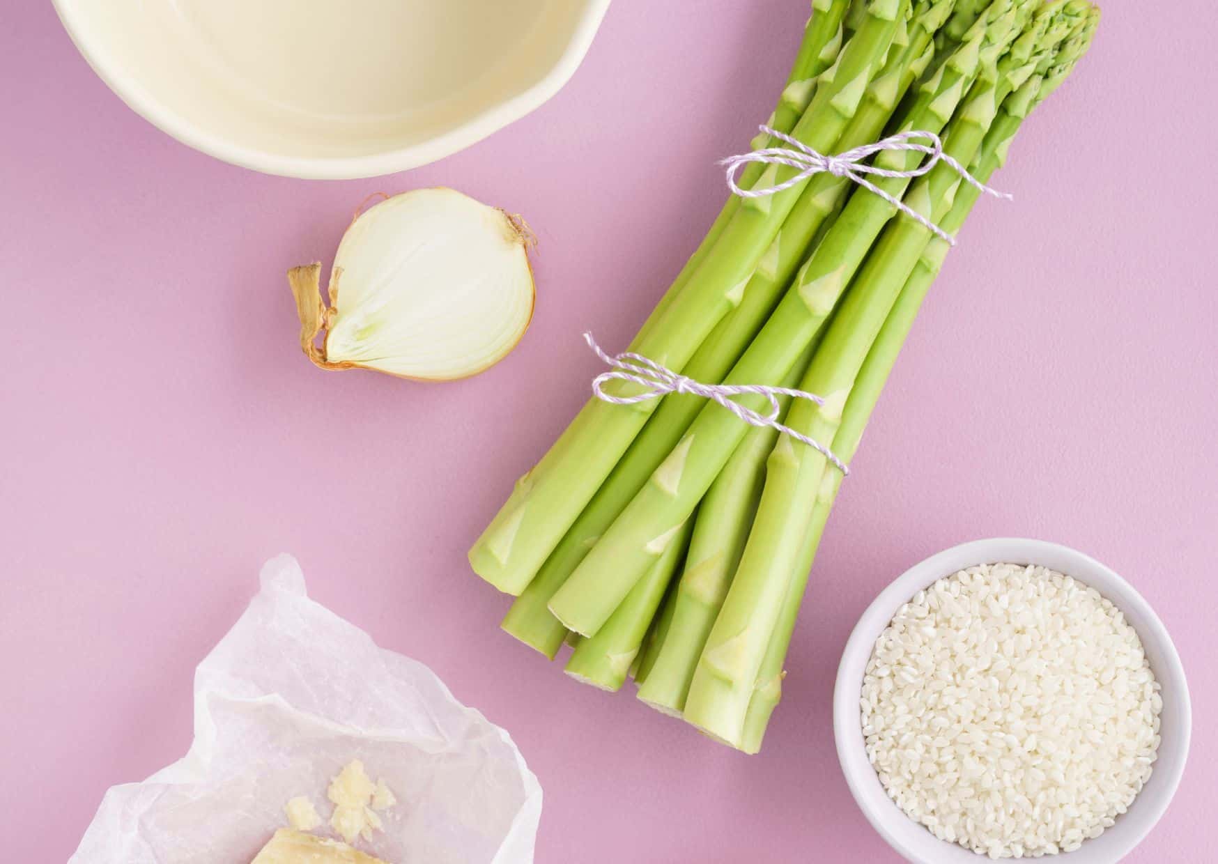 Forget Steamed Asparagus: This Garlic Parmesan Version Is on Another Level 1 Garlic Parmesan Asparagus