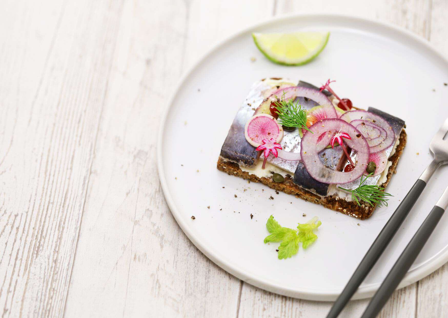 Stop Making Boring Sandwiches: How to Make Danish Smørrebrød. The Open-Faced Sandwiches That Look Too Pretty to Eat 3 How To Make Homemade Danish Open-Faced Sandwiches (Smørrebrød)