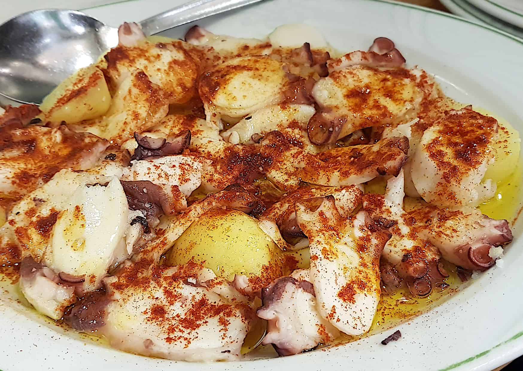 Pastéis de Nata and Bacalhau Get All the Fame: These 7 Portuguese Dishes Are Better 2 10 Details About Portuguese Food That Foreigners Can’t Understand, How to Make Octopus with Olive Oil and Garlic (Recipe Guide)