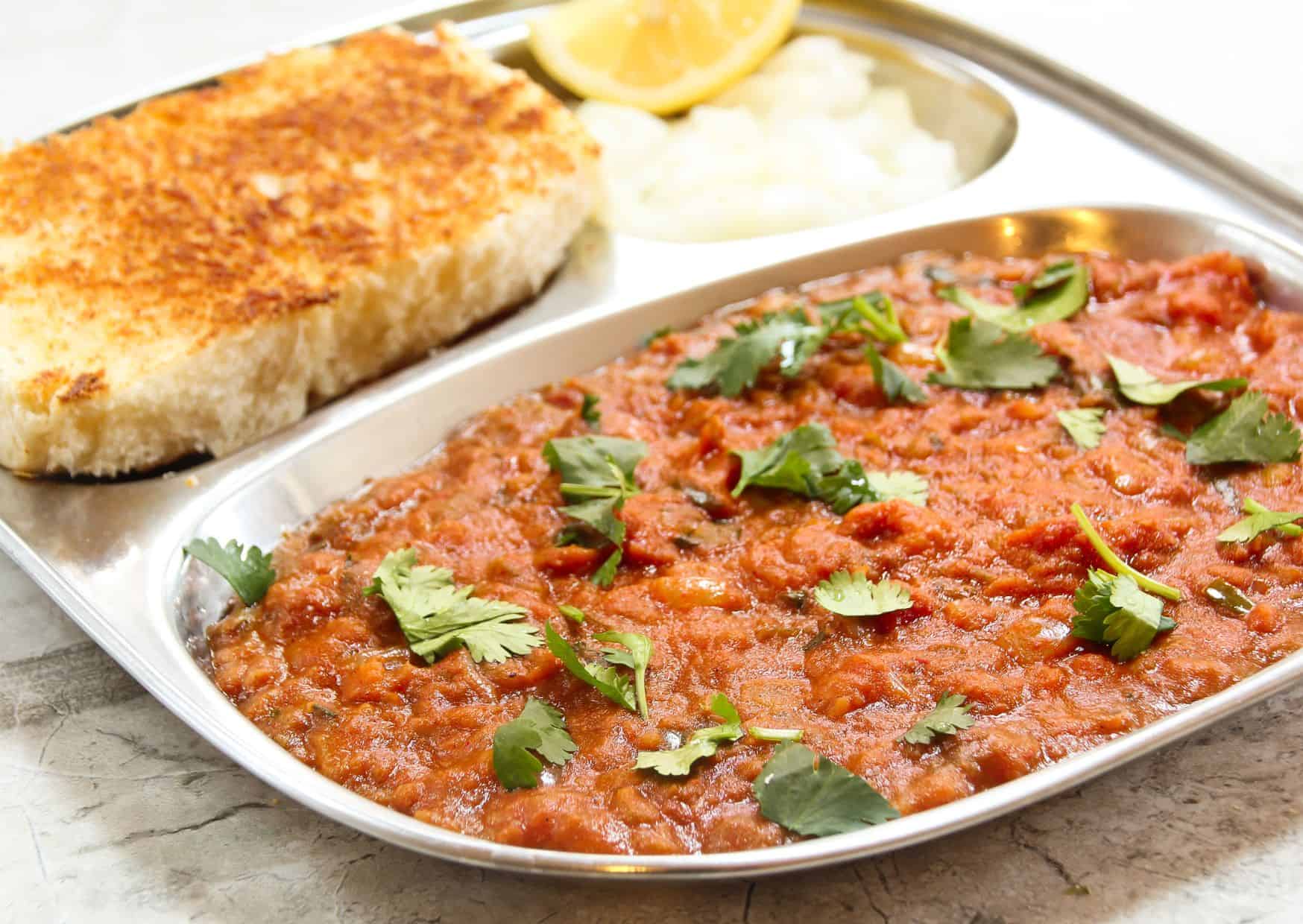 5 Most Popular Street Foods Around the World You Need to Try Once 3 How To Make Homemade Pav Bhaji (Recipe Guide)