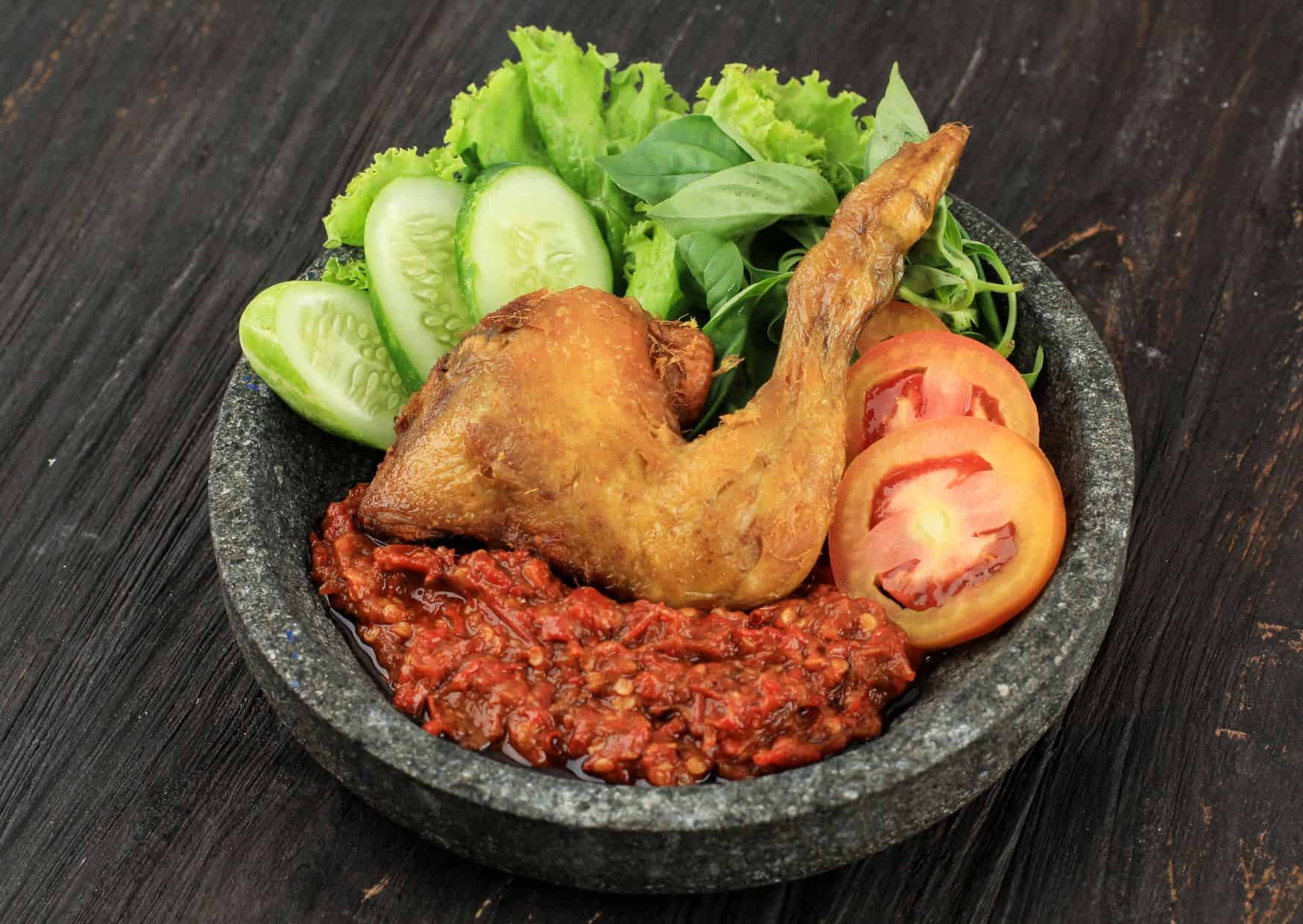 The Indonesian Chili Sauce You’ll Want to Put on Everything: How to Make Authentic Sambal Sauce at Home 5 The Most Popular Indonesian Sauce: How to Make Sambal Sauce (Recipe Guide)
