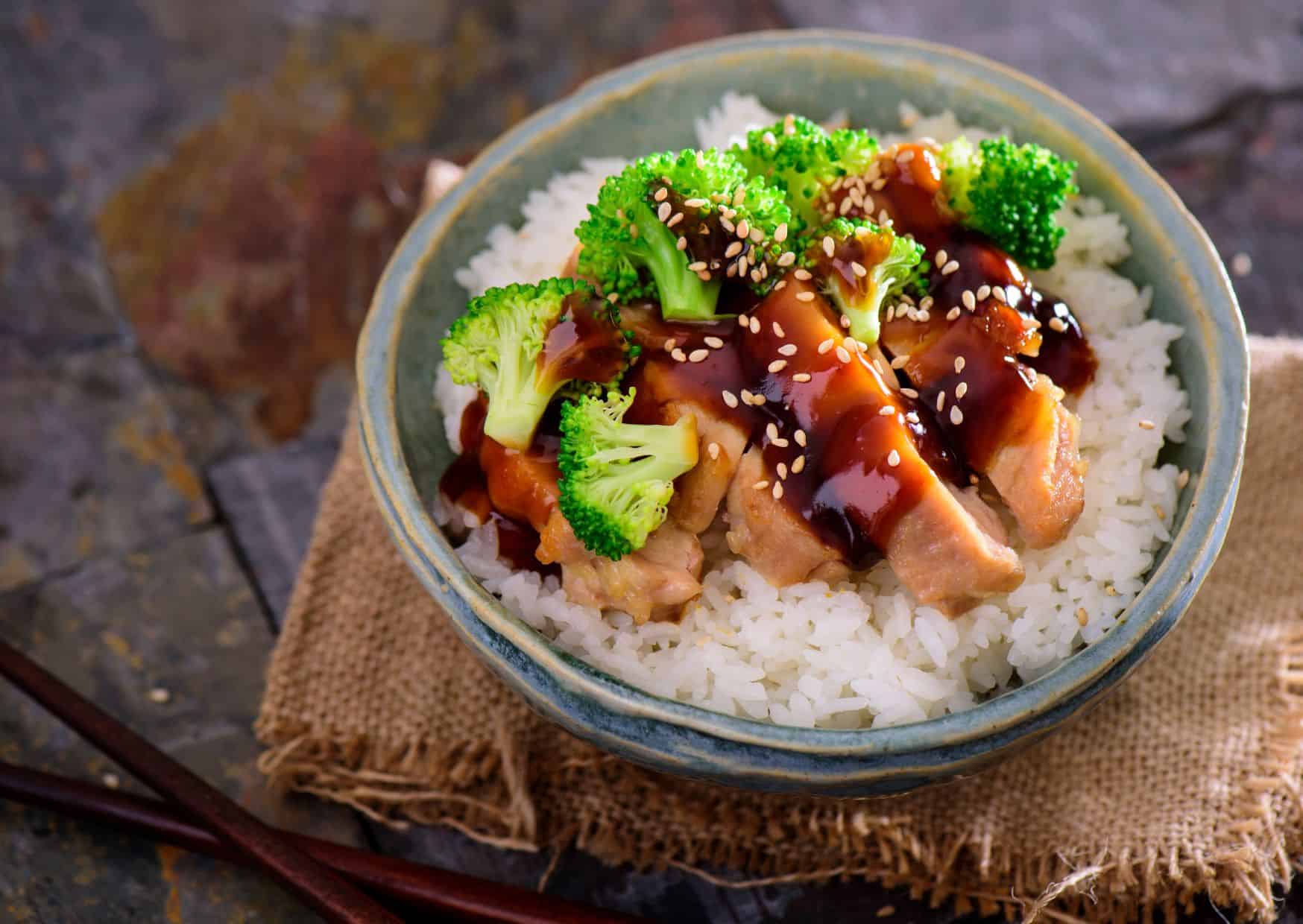 Forget Resort Food: The 5 Most Popular Hawaiian Dishes Everyone Should Taste 1 5 Most Popular Dishes in Hawaii (Recipe Guide), How To Make Teriyaki Chicken Poke Bowls (Recipe Guide)