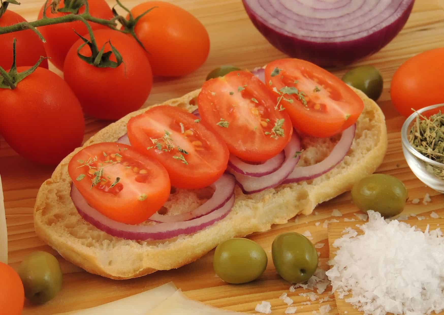 Americans Overcomplicate Bruschetta And Italians Keep It This Simple: How to Make Real Bruschetta al Pomodoro 2 How To Make Bruschetta al Pomodoro (Recipe Guide)
