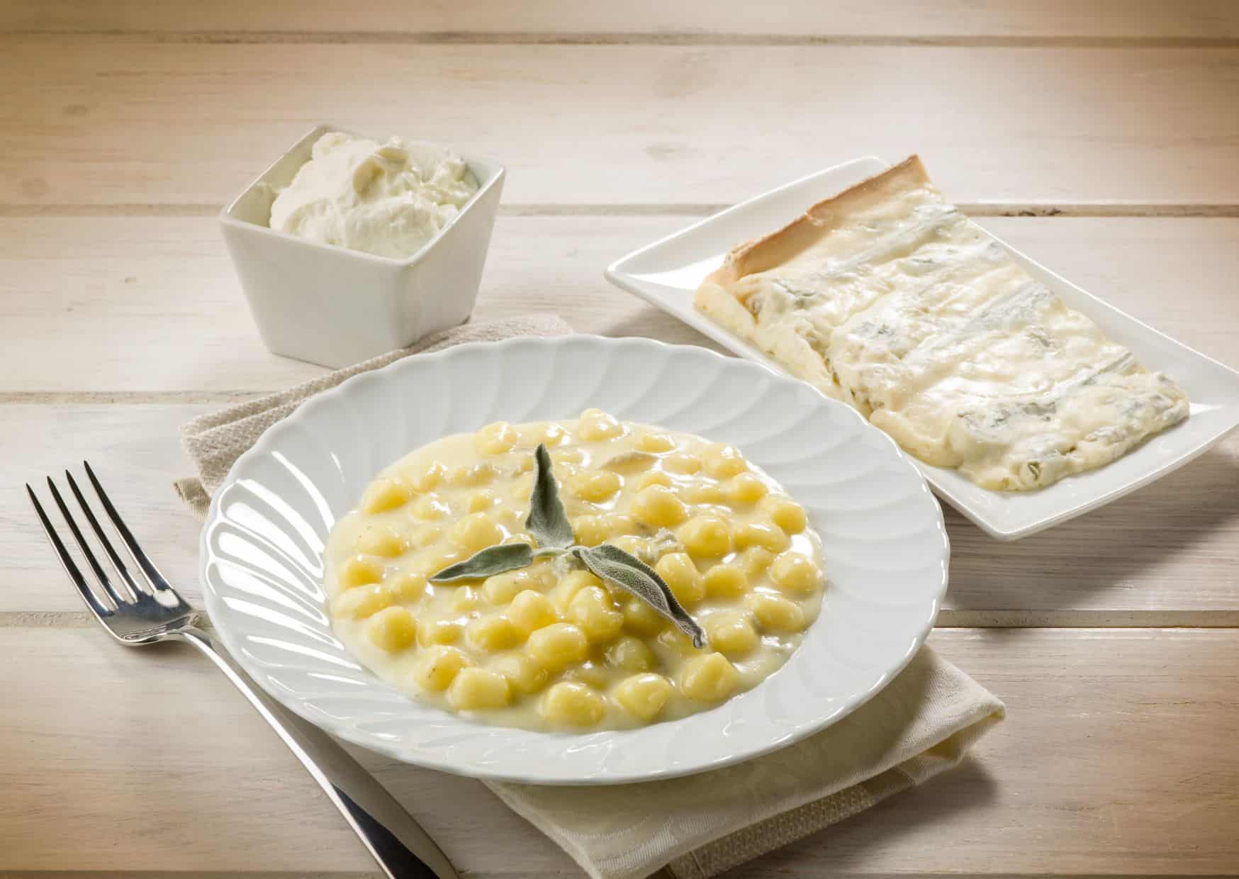 This Creamy Italian Classic Melts in Your Mouth: How to Make Gnocchi alla Gorgonzola at Home 1 How To Make Gnocchi Alla Gorgonzola (Recipe Guide)