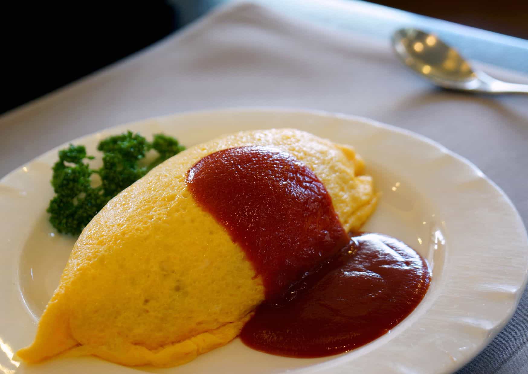 How to Make Omurice Without Breaking the Omelet 6 How To Make Homemade Omurice (Recipe Guide)