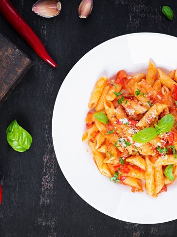 How To Make Penne Alla Arrabbiata (Recipe Guide)