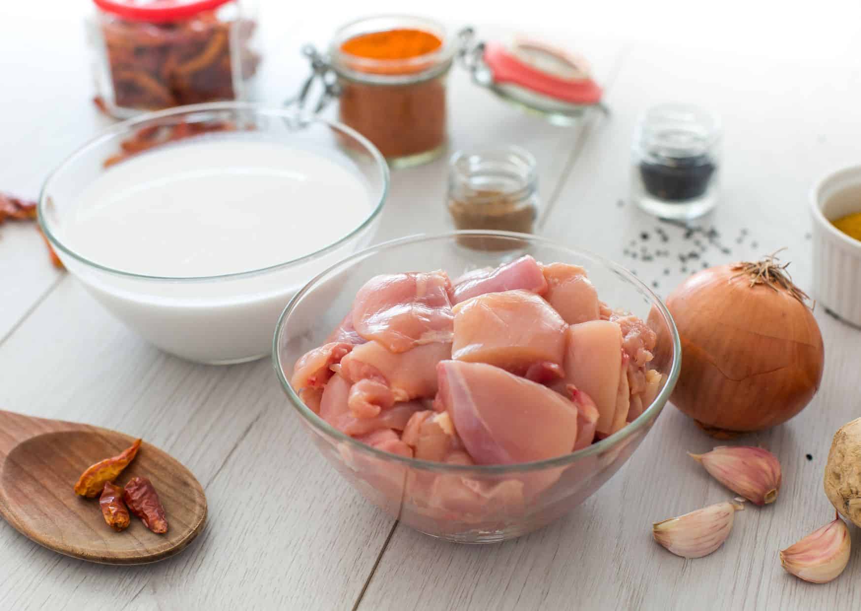 Forget Boring Chicken: How To Make Tuscan Chicken With A Creamy Sauce That Tastes Restaurant-Made 3 How to Make Chicken Marbella (Recipe Guide), How To Make Spicy Chicken Curry (Recipe Guide)