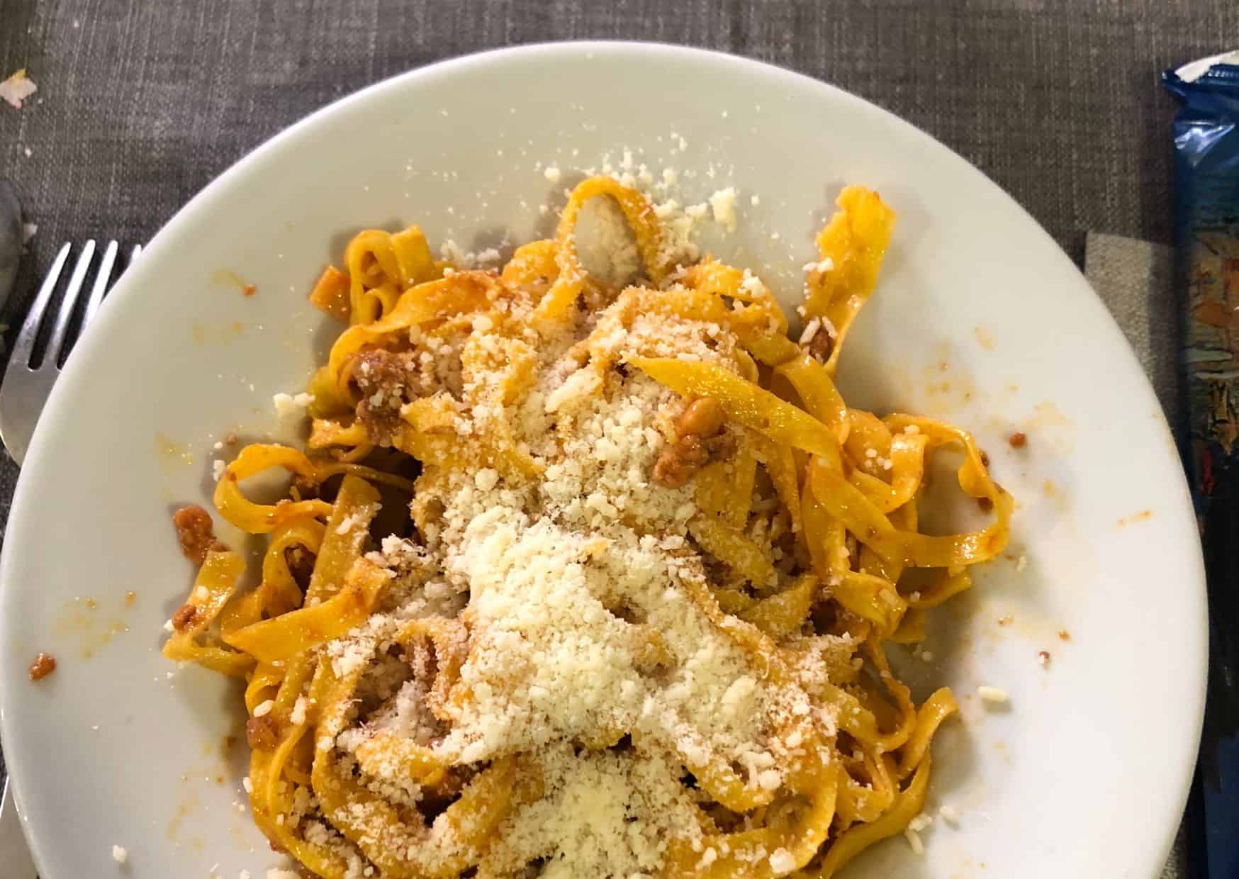 Americans Put Ragù on Spaghetti And Italians Reach for Tagliatelle: How To Make Homemade Tagliatelle Al Ragù Like An Italian Grandmother 4 How to Make Homemade Tagliatelle al Ragù (Recipe Guide)