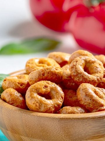 6 Foods That Can't Miss With Aperitivo In Italy (Recipe Guide), How To Make Taralli (Recipe Guide)