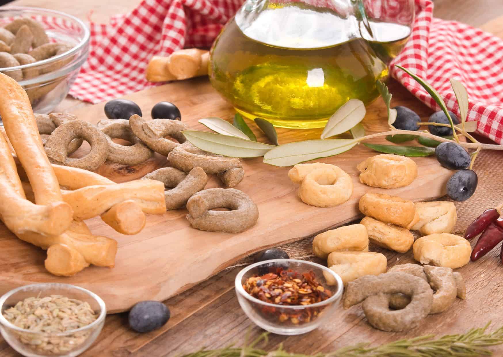 The Italian Snack That Deserves More Attention Than Breadsticks: How to Make Authentic Italian Taralli at Home 4 How To Make Taralli (Recipe Guide)