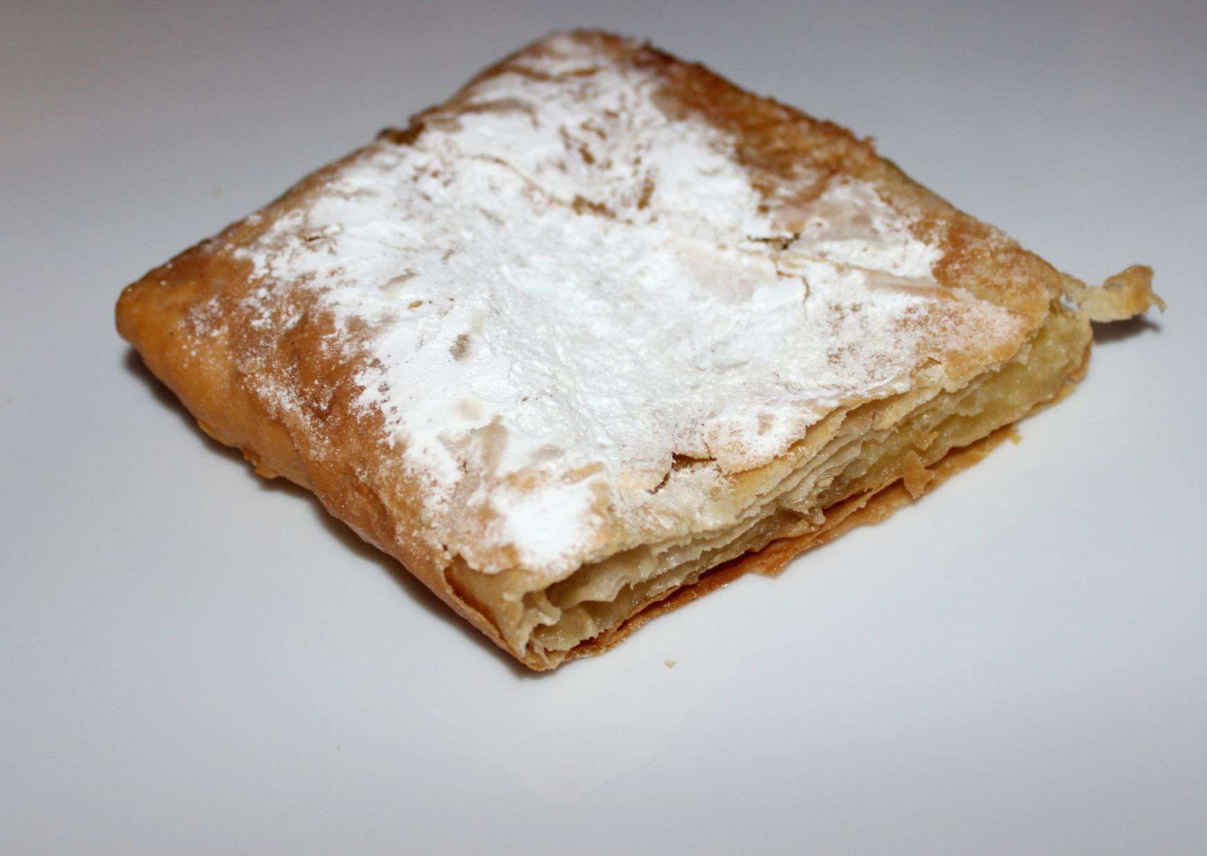 The Greek Custard Pastry That Deserves to Be as Famous as Baklava: How to Make Bougatsa, the Greek Pastry That’s Crispy Outside and Creamy Inside 5 How To Make Homemade Bougatsa (Recipe Guide)