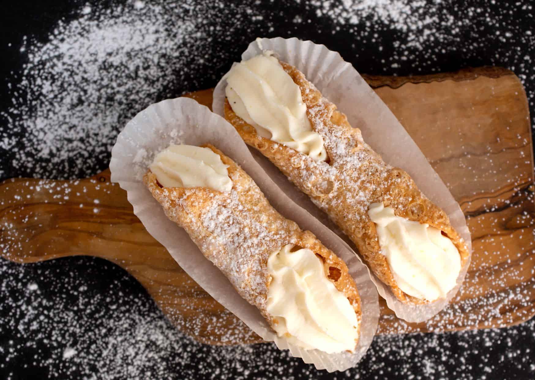 Crispy, Creamy, and Completely Irresistible: How to Make the Perfect Homemade Cannoli 3 How To Make Homemade Cannoli (Recipe Guide)