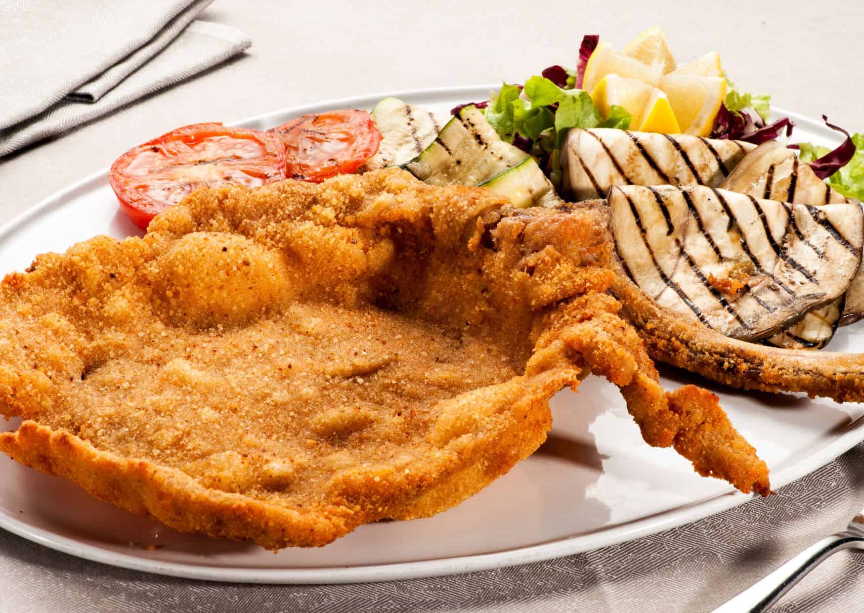 The Milanese Cutlet Tourists Should Be Ordering Instead: How to Make Authentic Cotoletta alla Milanese Like You’re in Milan 5 How To Make Homemade Cotoletta Alla Milanese (Recipe Guide)