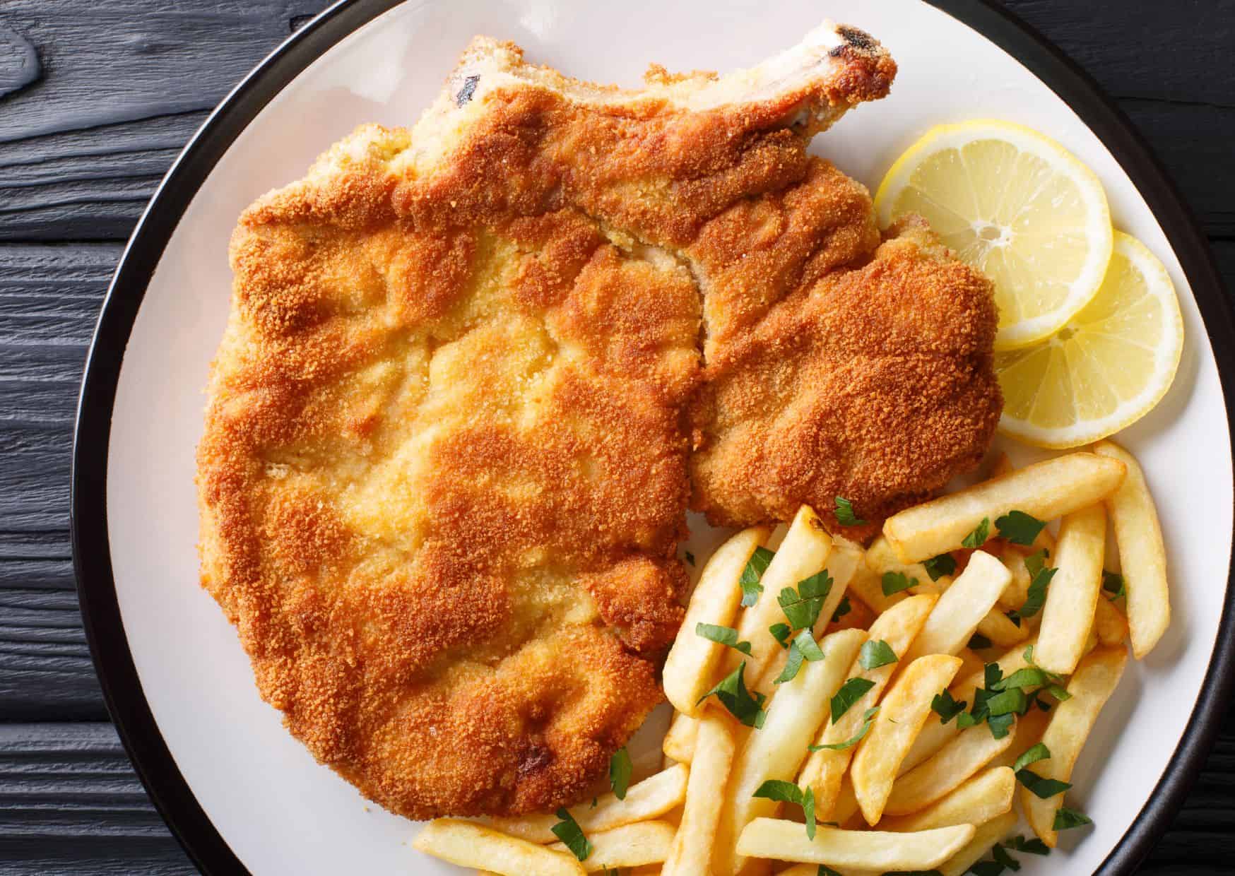 The Milanese Cutlet Tourists Should Be Ordering Instead: How to Make Authentic Cotoletta alla Milanese Like You’re in Milan 4 How To Make Homemade Cotoletta Alla Milanese (Recipe Guide)
