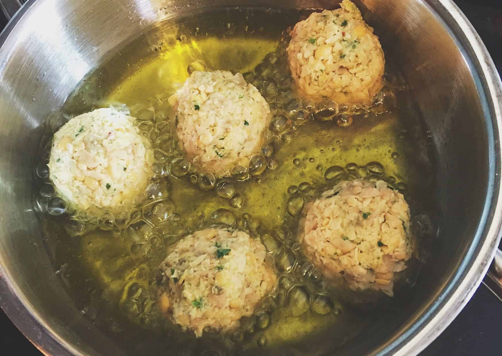 How to Make Homemade Falafel That’s Crispy Outside and Fluffy Inside 6 How to Make Homemade Falafel (Recipe Guide)