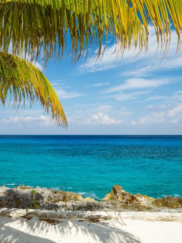 8 Best Places In The Caribbean To Live For Less Than $2,000 USD A Month