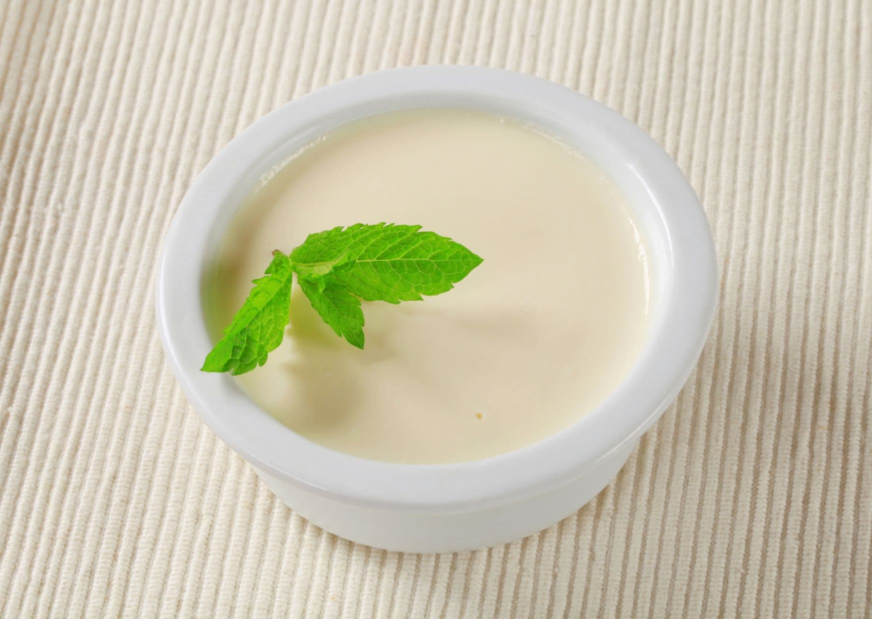 This Classic Italian Dessert Needs Just a Few Ingredients: How to Make Homemade Panna Cotta Like an Italian Chef 5 How To Make Homemade Panna Cotta (Recipe Guide)