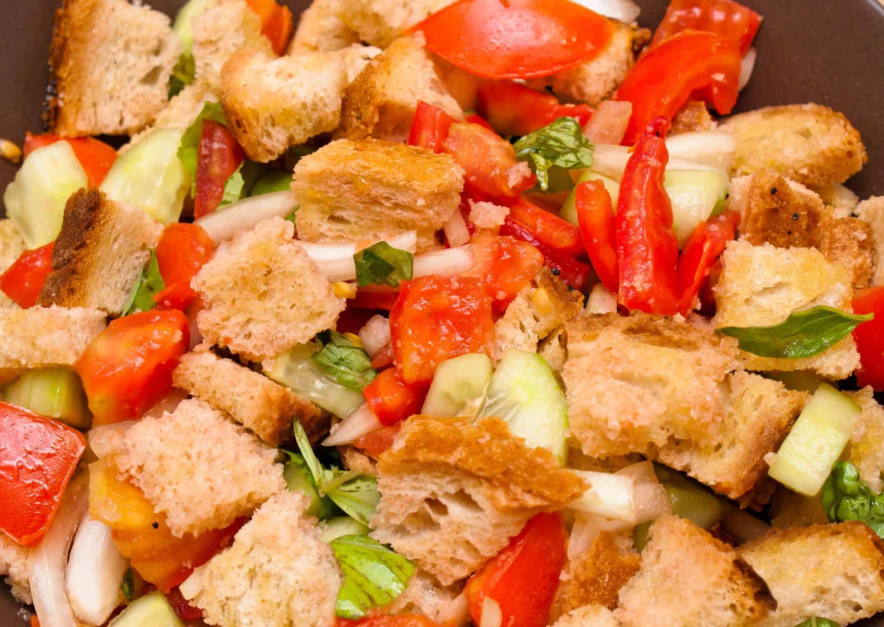How To Make Panzanella Tuscan Bread Salad (Recipe Guide)