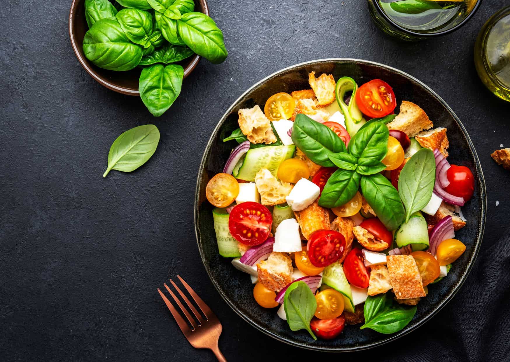 How To Make Panzanella Tuscan Bread Salad (Recipe Guide)