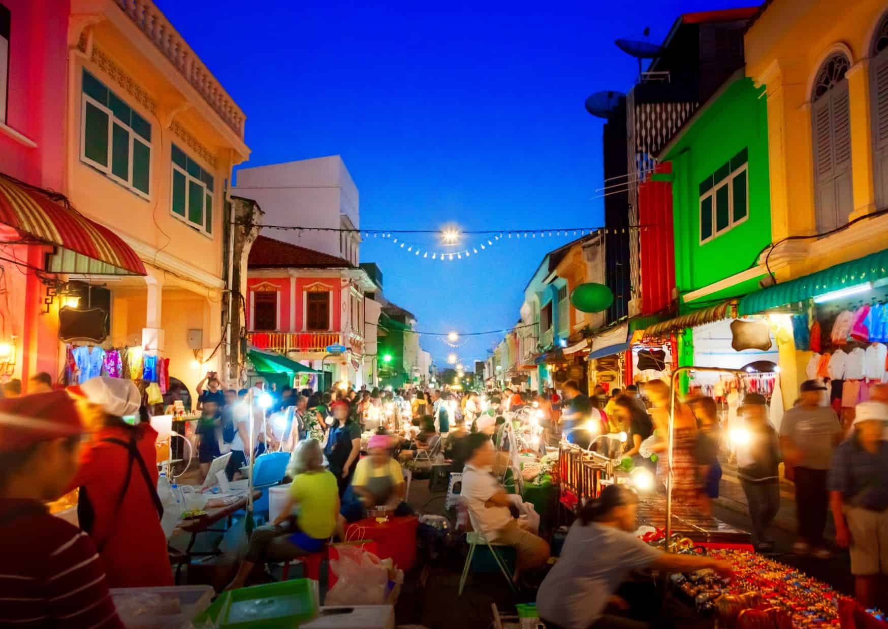 12 Worst Destinations to Visit During Peak Season (And Why You Should Avoid Them) 12 12 Worst Destinations to Visit During Peak Season (And Why You Should Avoid Them)