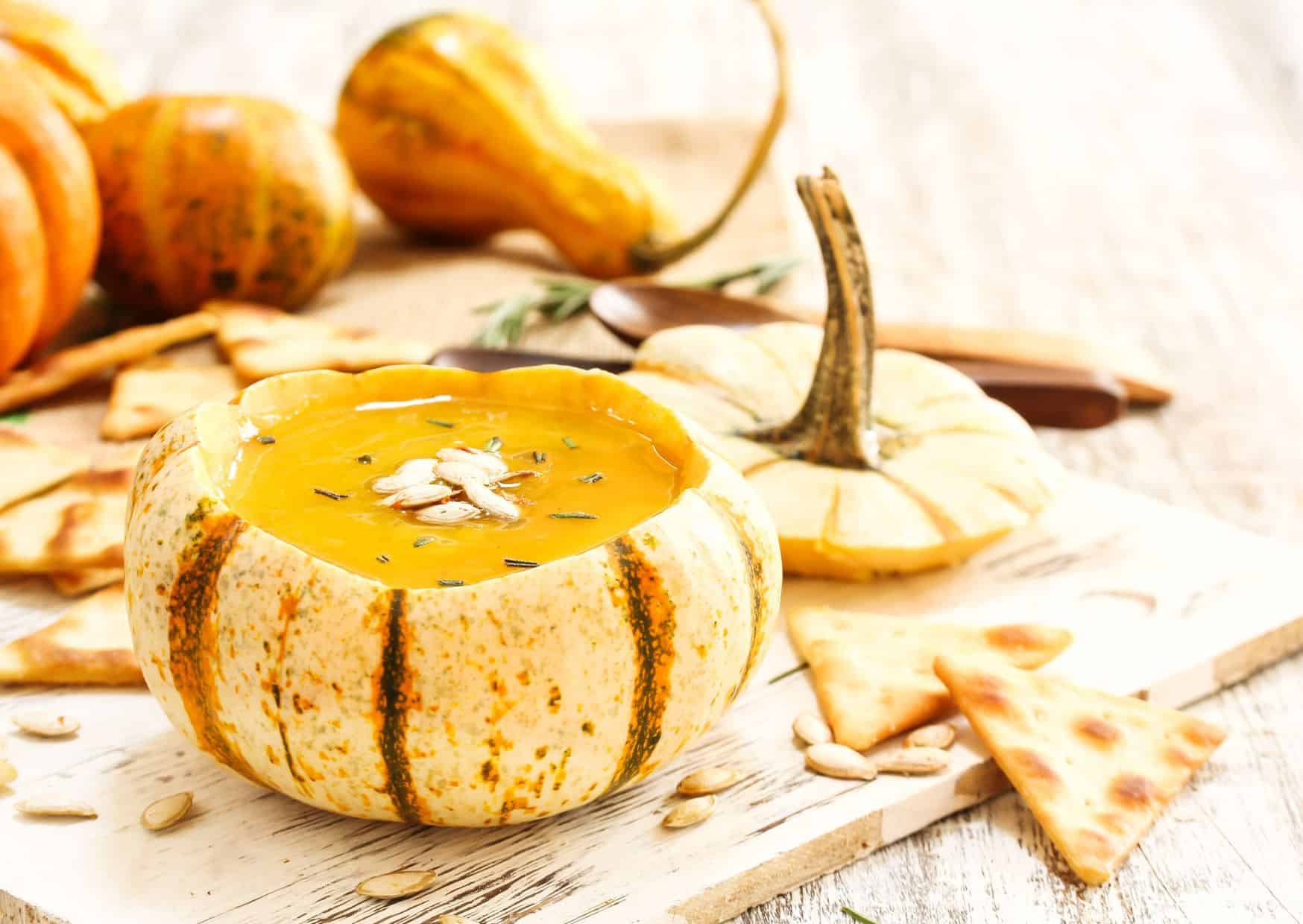 How to Make Restaurant-Style Butternut Squash Soup at Home 2 How to Make Creamy Butternut Squash Soup (Recipe Guide)