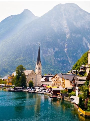 20 Beautiful Destinations in Europe That Hardly Anyone Visits, 10 Common Mistakes to Avoid in Hallstatt and How to Avoid Them, 11 Most Beautiful Towns In The World, 7 Best Weekend Getaways In Europe