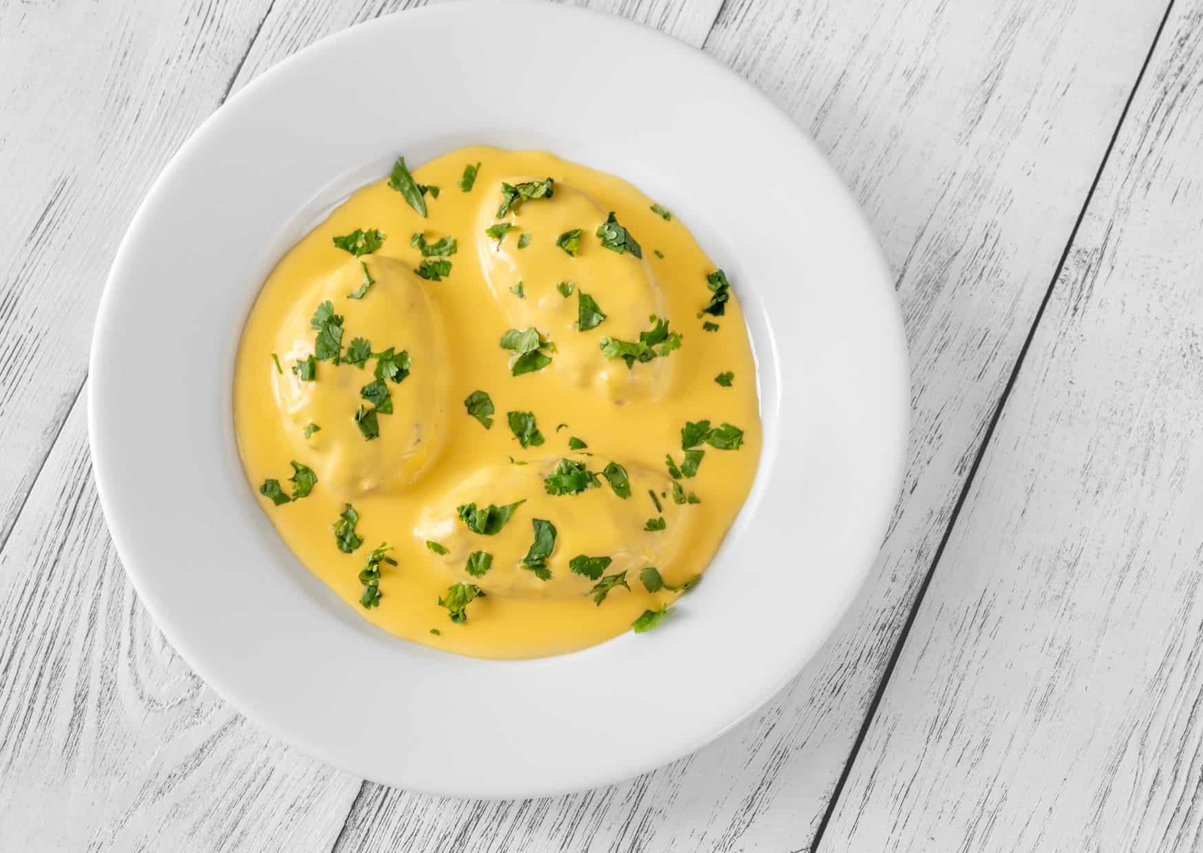 8 Sauces From Around the World That Make Everything Taste Better 4 Hollandaise Sauce,