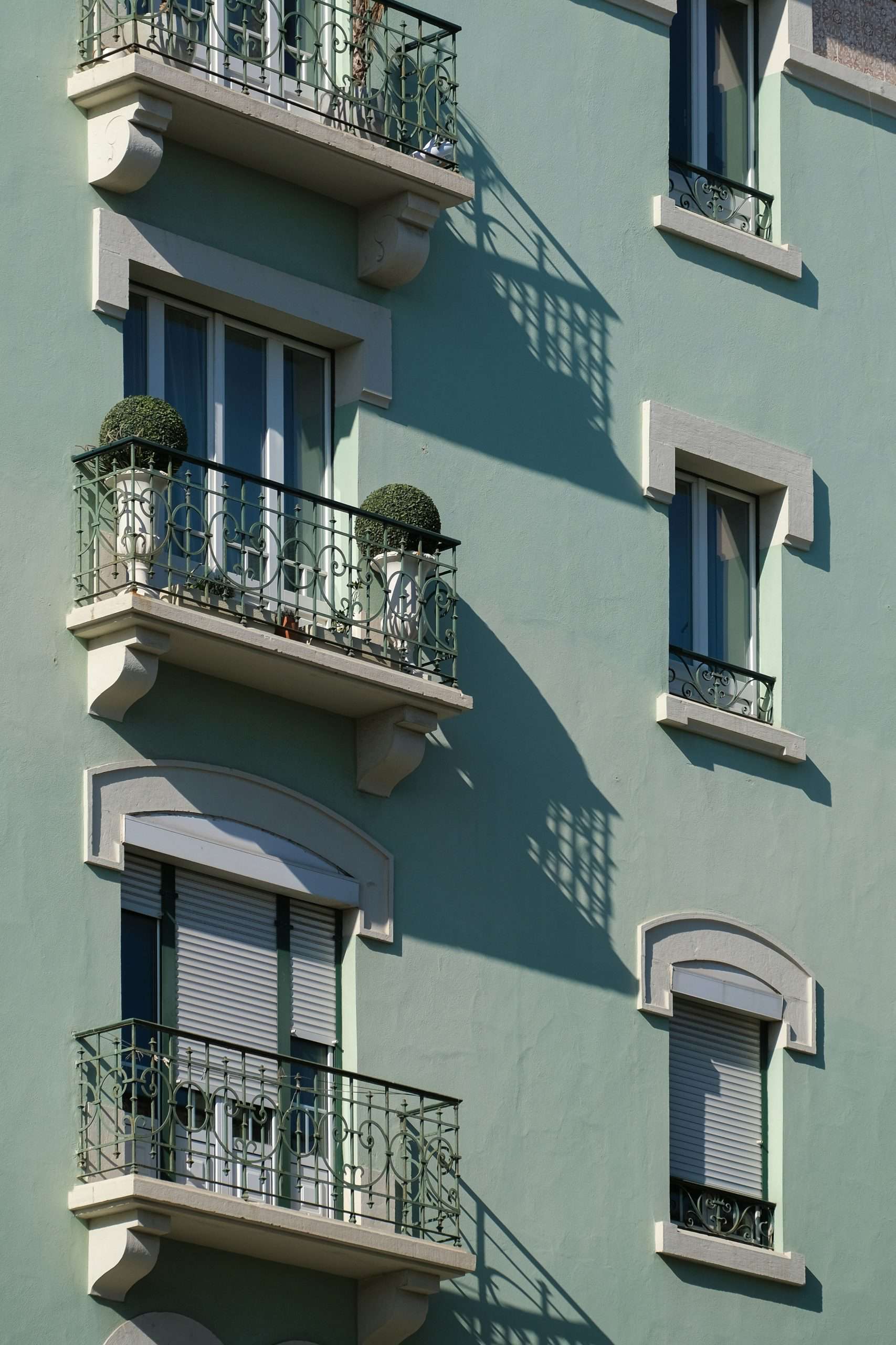 I Live Comfortably in Lisbon on $2,000/Month—Here’s How 2 lisbon on $1500 a month