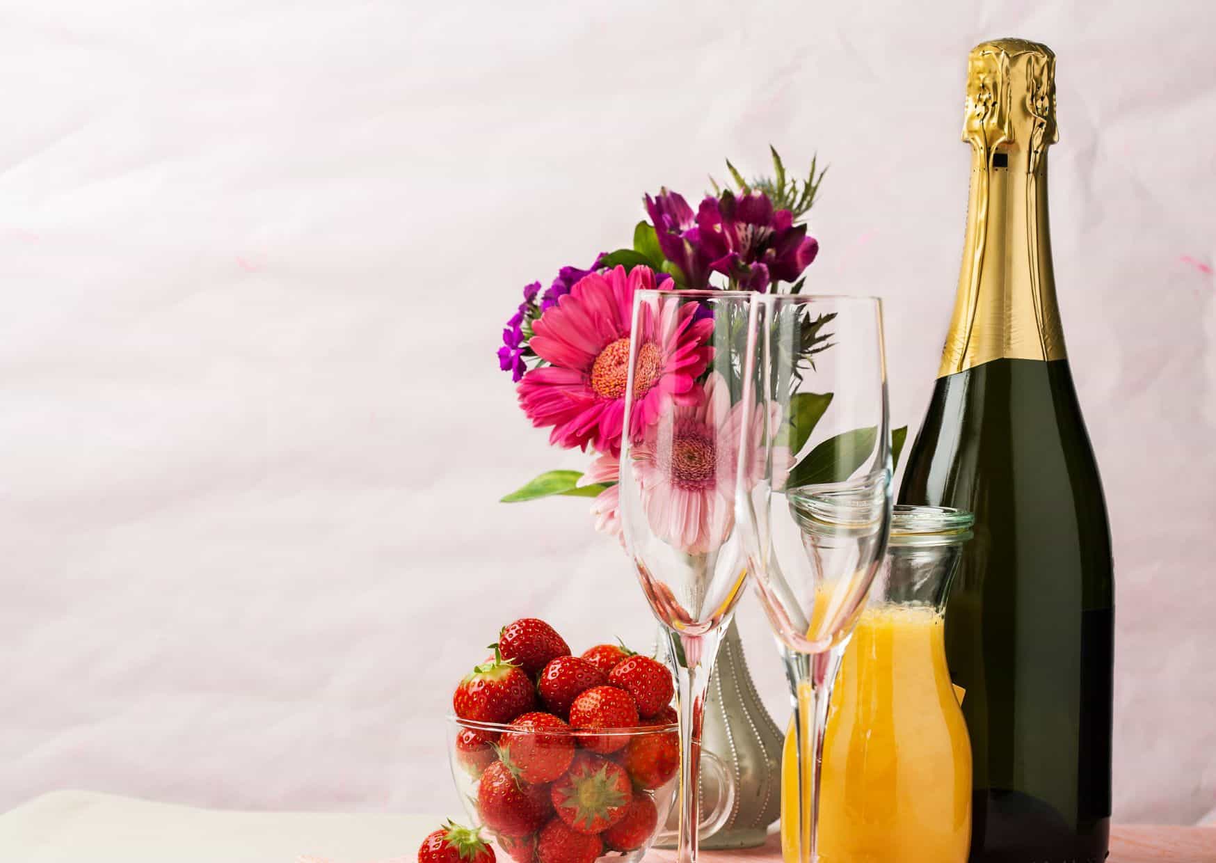 How to Make a Classic Mimosa Cocktail (Recipe Guide) 5 How to Make a Classic Mimosa Cocktail (Recipe Guide)
