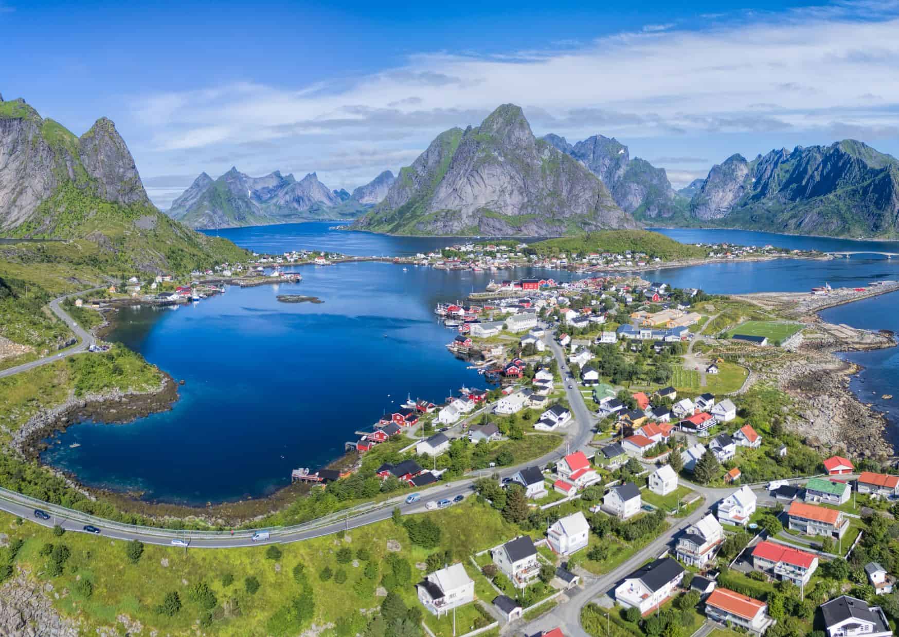 10 Fairytale Destinations That Travelers Are Obsessed With 9 Reine, Norway