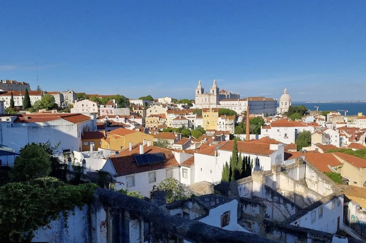 10 Hidden Lisbon Viewpoints Even the Locals Keep Secret 4 Screenshot 2024 10 08 at 1.23.43 PM