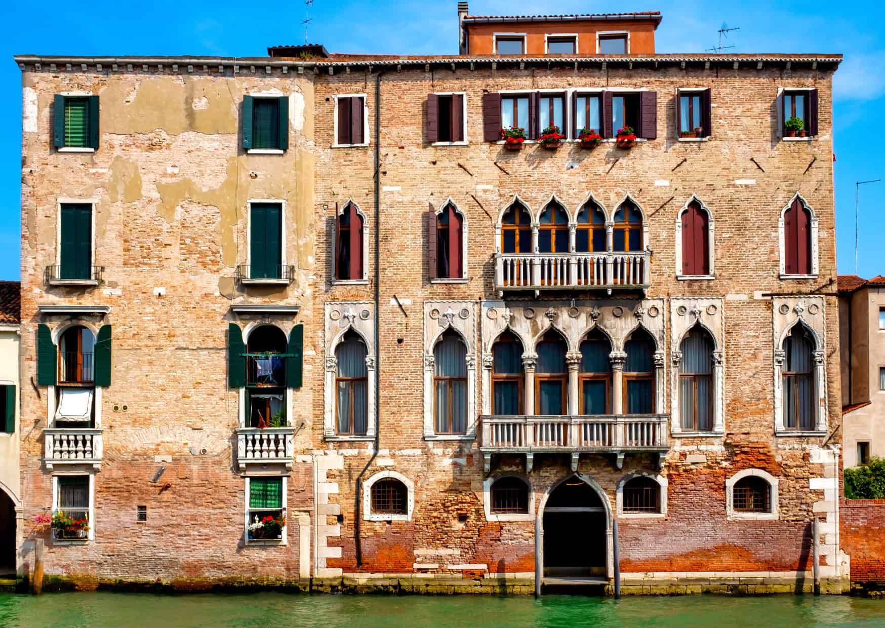 Best Months To Visit Venice: What to Do and What to Eat 9 Best Months To Visit Venice: What to Do and What to Eat