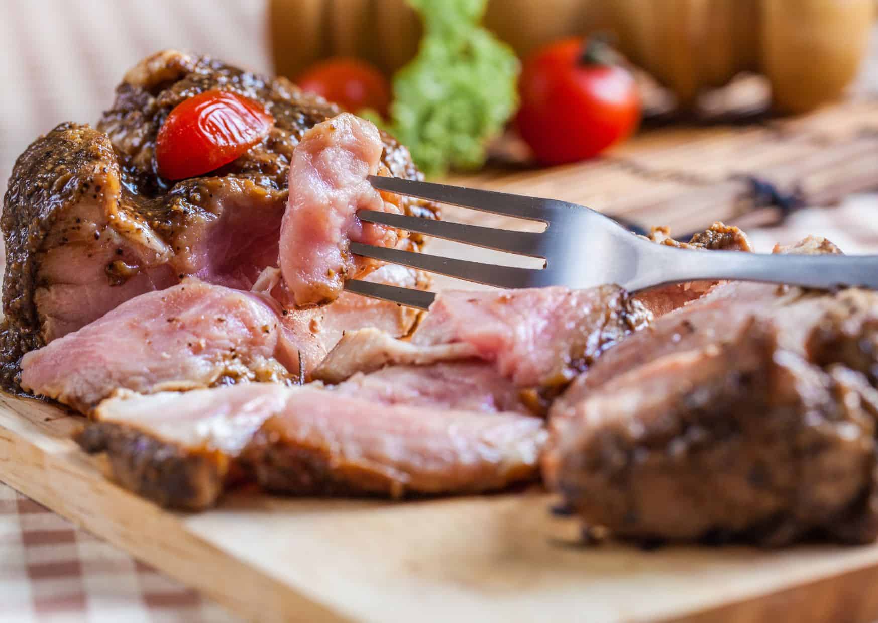 Italy’s Best Roast Lamb Doesn’t Need a Long Ingredient List: How to Make Abbacchio al Forno 3 How To Make Homemade Abbacchio al Forno Roast Lamb (Recipe Guide)