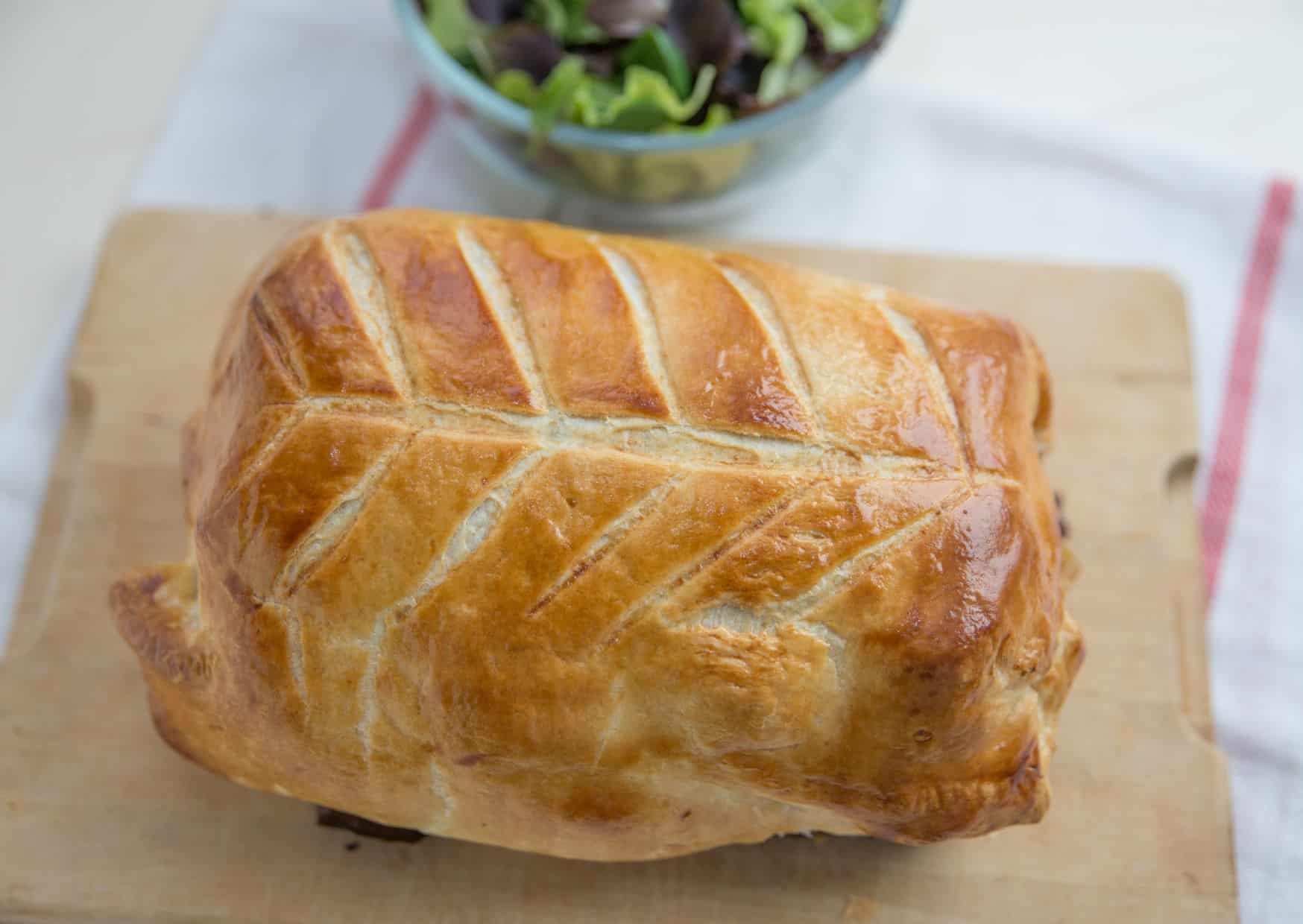 How to Make Beef Wellington Without Ruining It 3 How to Make Beef Wellington (Recipe Guide)