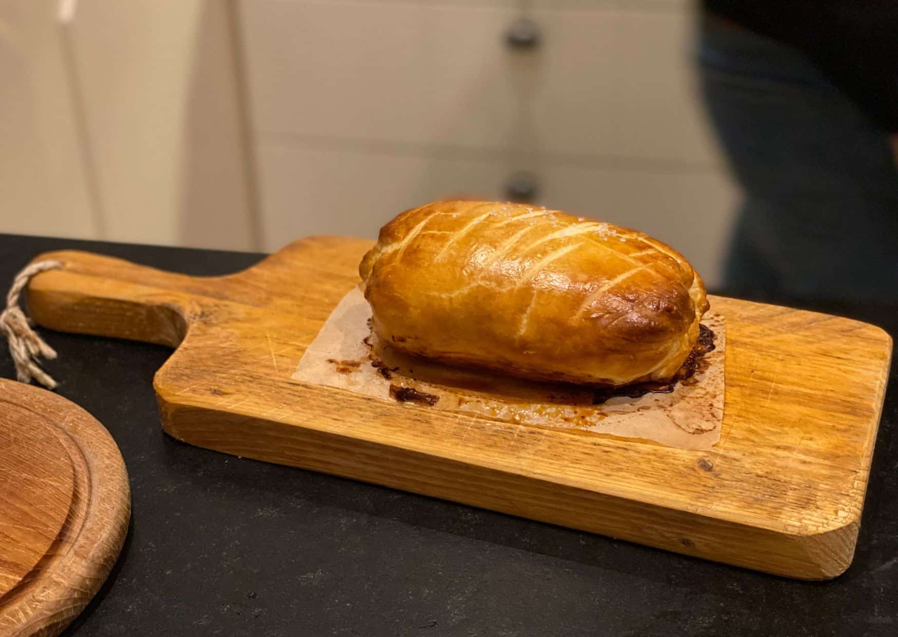 How to Make Beef Wellington Without Ruining It 4 How to Make Beef Wellington (Recipe Guide)
