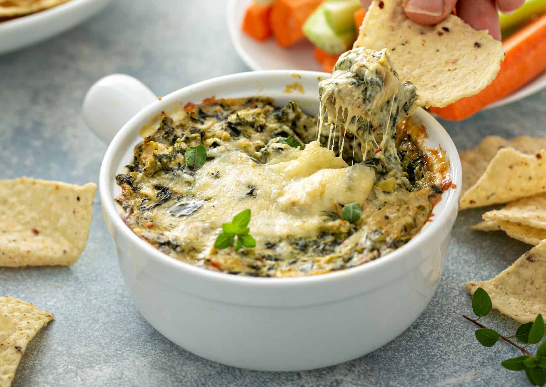 6 No-Fuss Casseroles That Taste Like You Tried Hard 4 Spinach and Artichoke Casserole