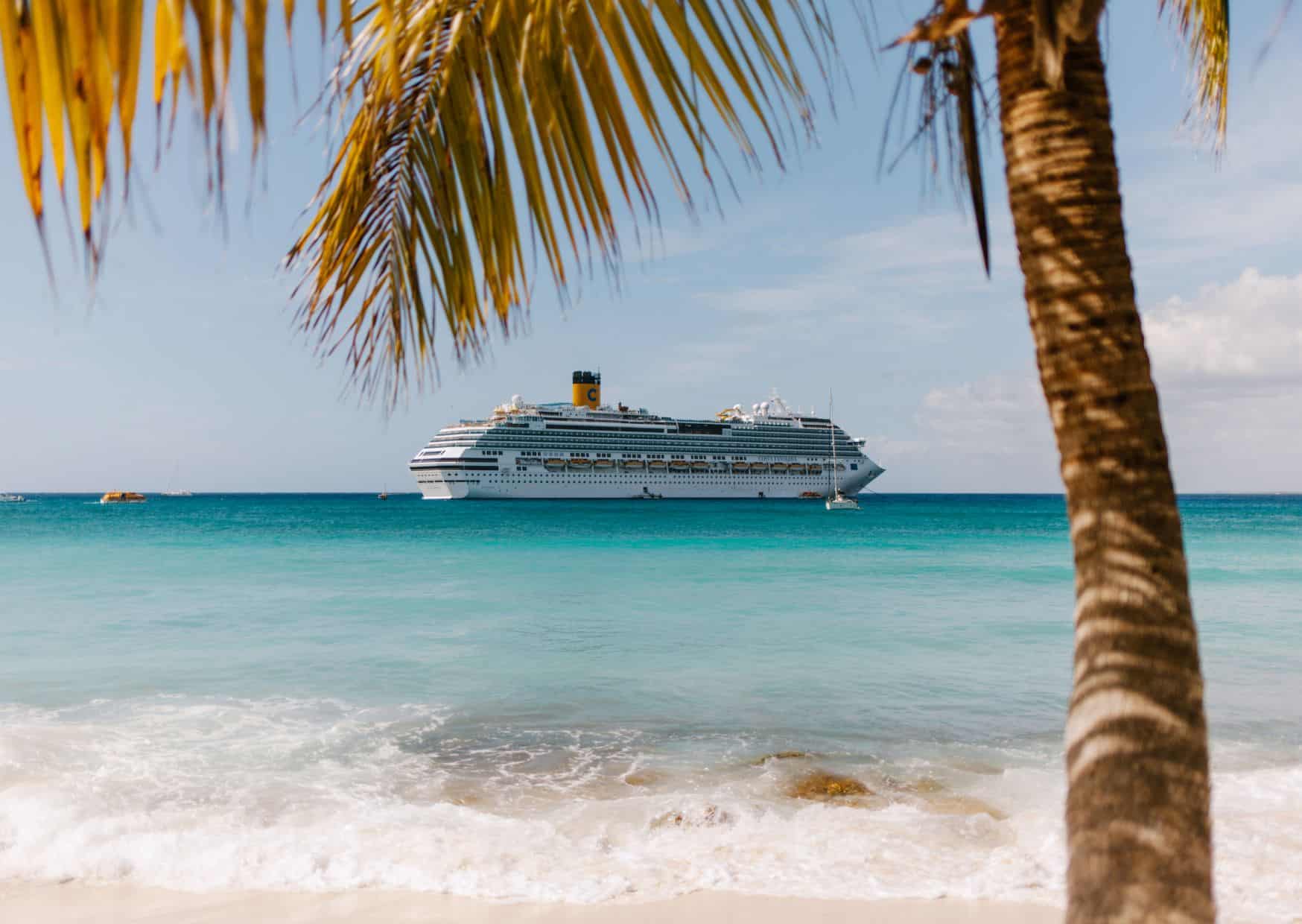 10 Mistakes to Avoid When Booking a Cruise and How to Avoid Them 1 10 Mistakes to Avoid When Booking a Cruise and How to Avoid Them