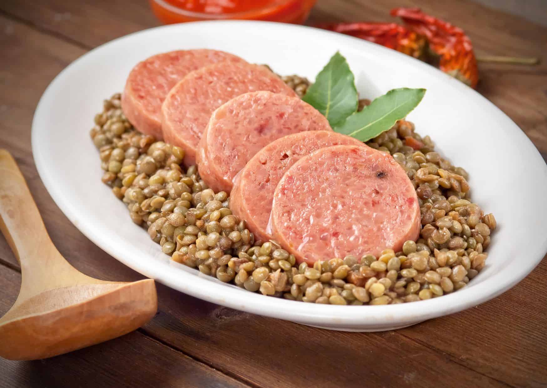 How to Make Italian Lentils: Cotechino con Lenticchie Recipe 1 How To Make Italian Lentils Cotechino con Lenticchie (Recipe Guide)