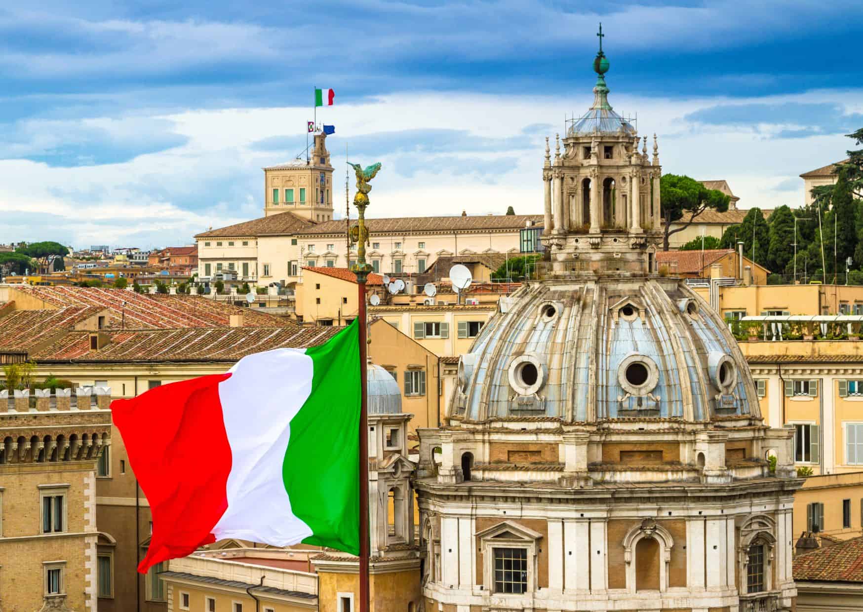 20 Things You Should Never Do in Italy (If You Don’t Want to Offend Locals Instantly) 1 Don’t Do This in Italy: 20 Things not to do in Italy