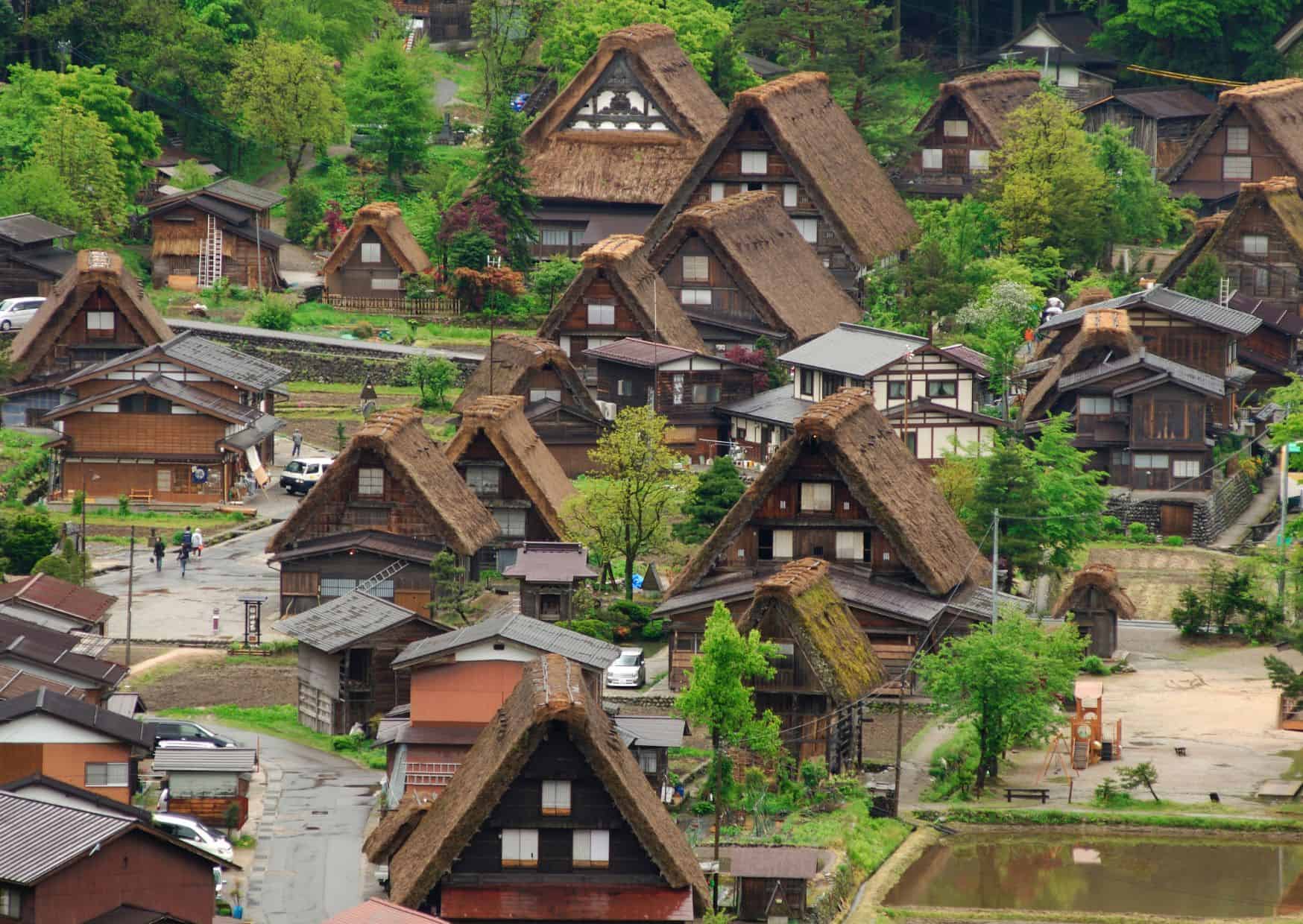 10 Most Beautiful Towns in the World You Need to See Once 7 Shirakawa-go, Japan