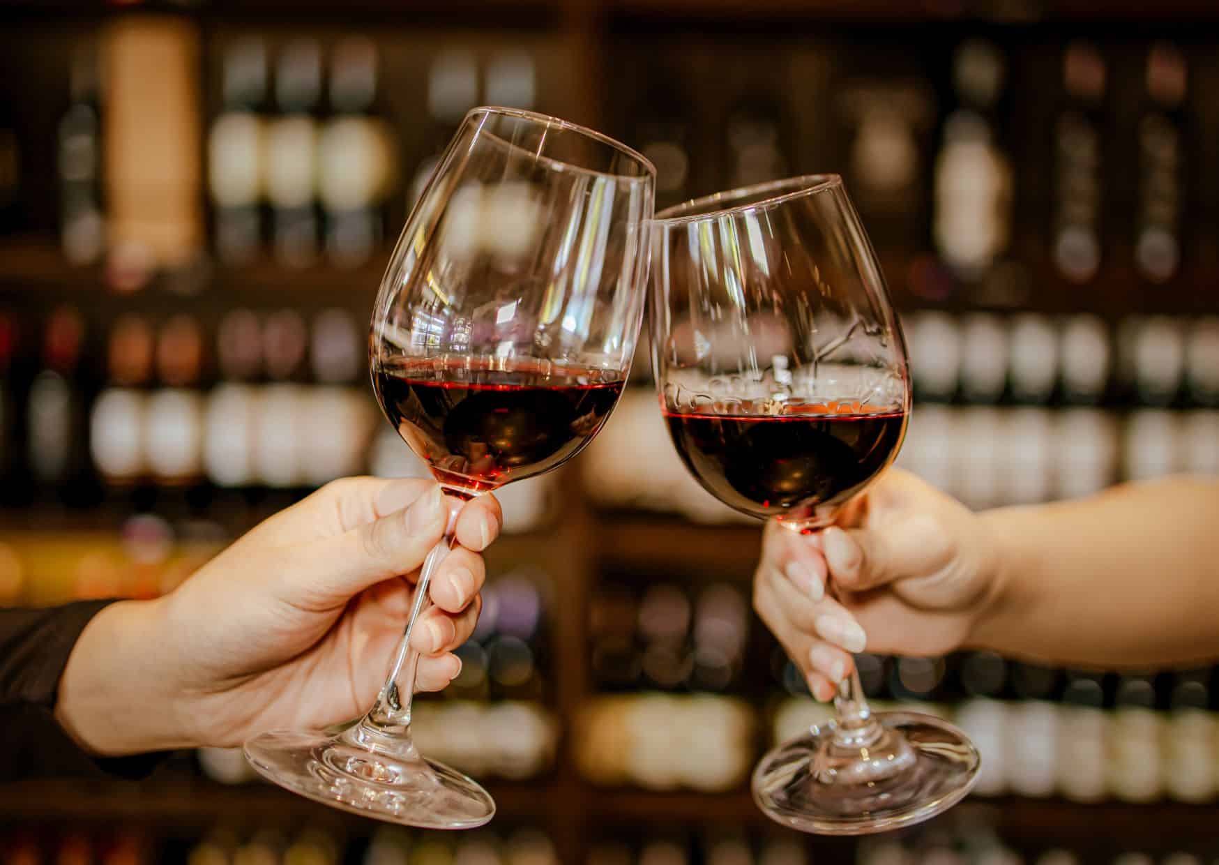 15 Common Tourist Traps In France and How to Avoid Them 9 10 Most Popular Wines in the World