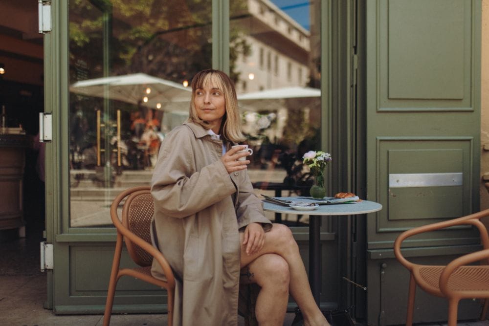 What to Wear in France as an American Tourist: 10 French Dress Code Rules That Shock American Tourists 1 10 Dress Code Shocks Americans Face in France