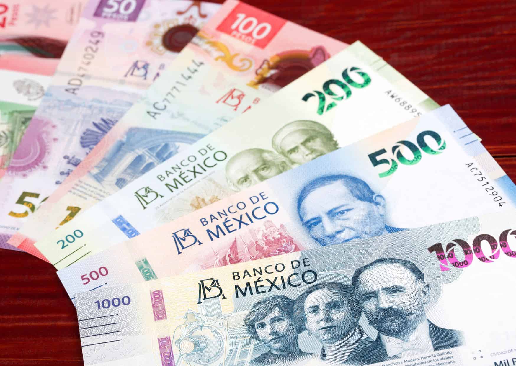 The Tipping Rules in Mexico Tourists Always Get Wrong 1 Rules About Tipping in Mexico: Tips and Mistakes to Avoid, 15 Culture Shocks for Americans in Mexico