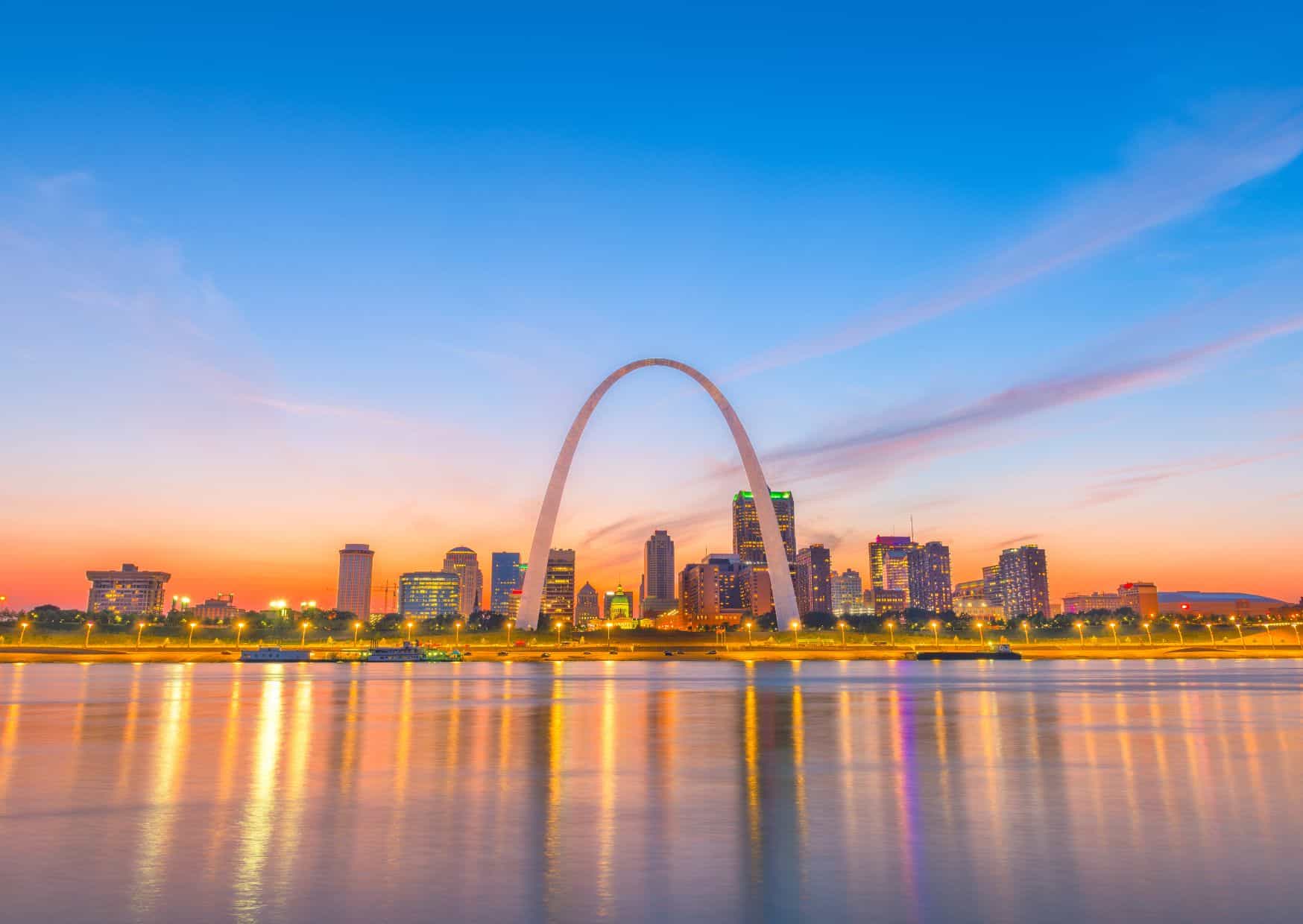 Why Tourists Keep Visiting These 12 “Dangerous” Cities 7 St. Louis Missouri USA