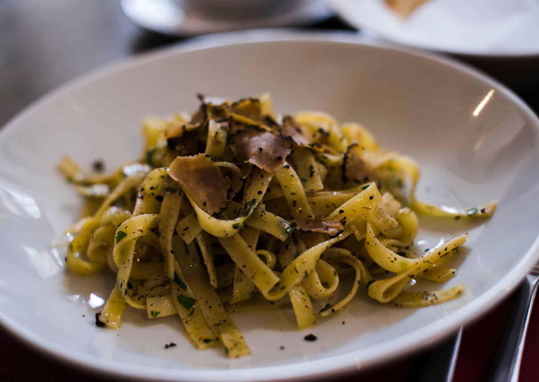 How to Make Tagliatelle al Tartufo: Authentic Italian Truffle Pasta Recipe 4 How to Make Tagliatelle al Tartufo Truffle Sauce (Recipe Guide), How to Make Tagliatelle al Tartufo Truffle Sauce (Recipe Guide)