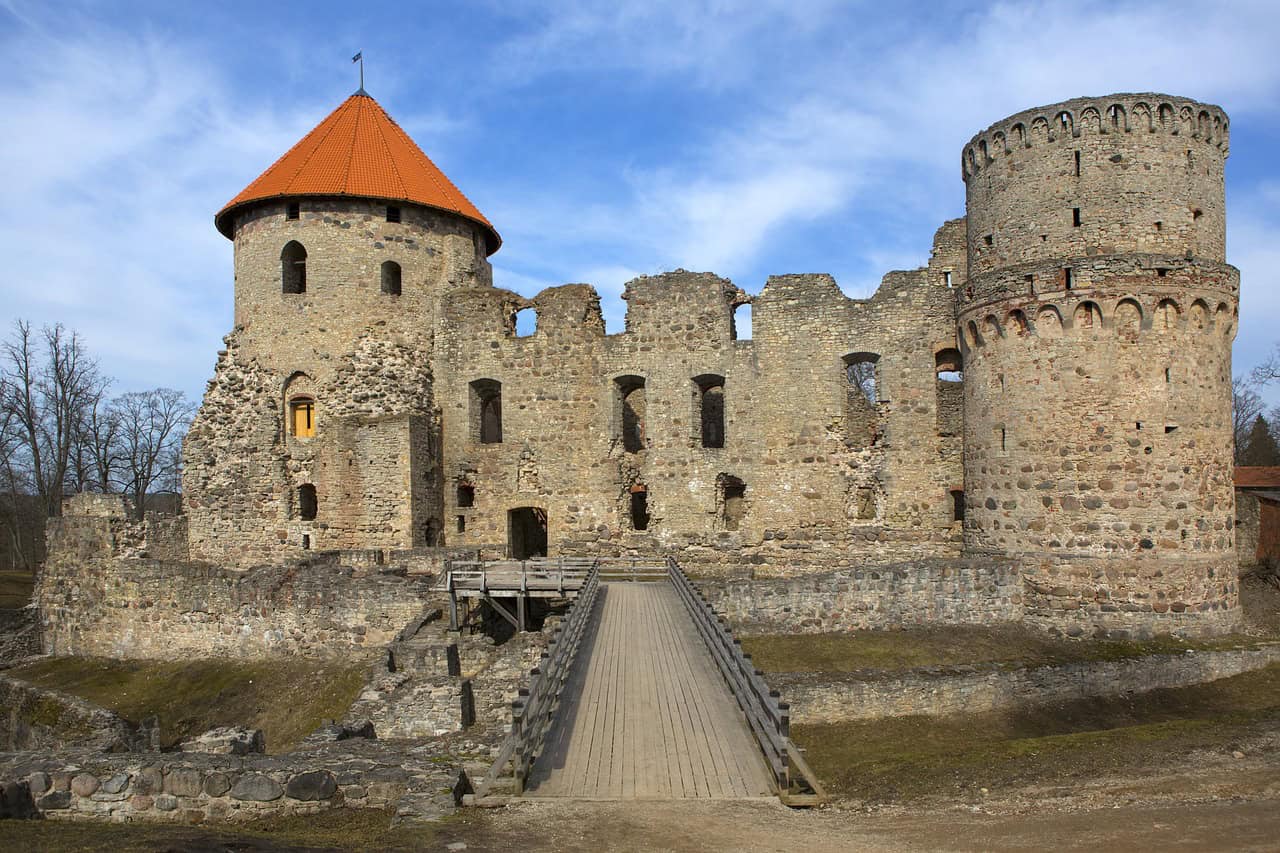 cesis castle 6881582 1280