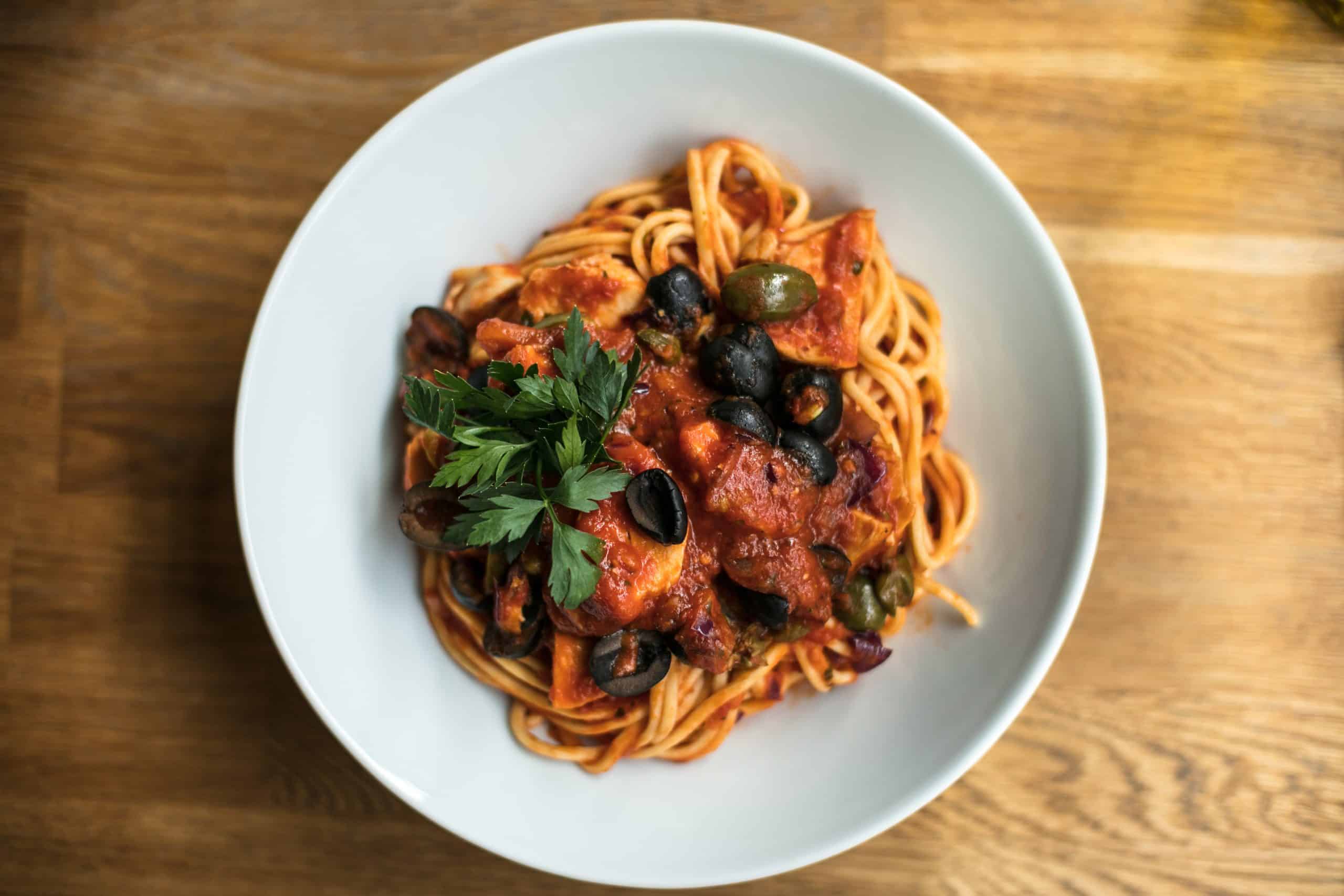 The Italian Pasta That Proves You Don’t Need Meat for Huge Flavor: How to Make Spaghetti alla Puttanesca 4 How to Make Spaghetti alla Puttanesca (Recipe Guide)