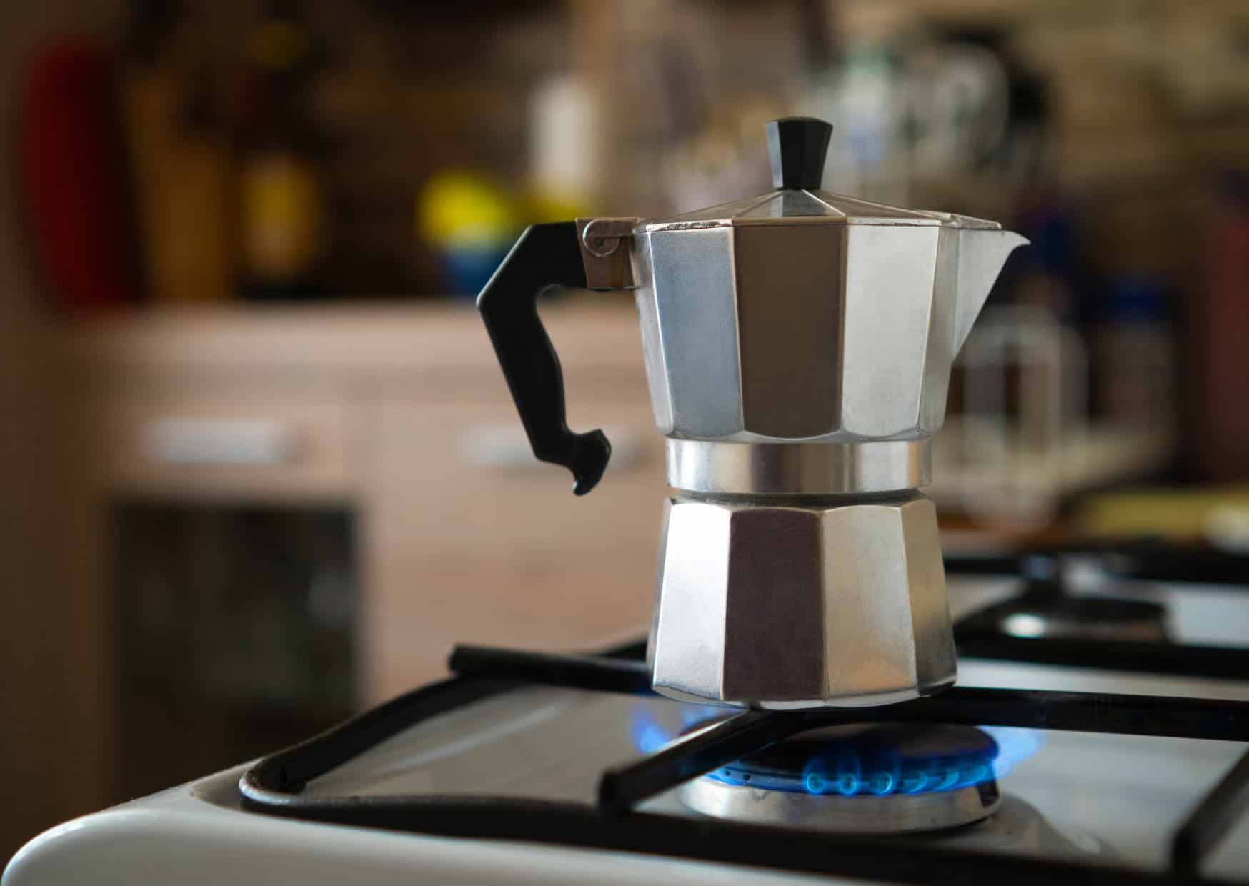 Why Are Europeans So Shocked by American Kitchen Habits? Because These 13 Habits Make No Sense to Them 3 13 Things Europeans Notice in Your Kitchen 3