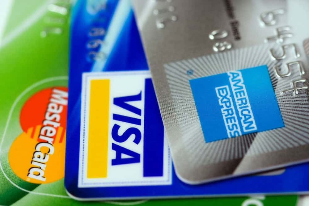 Americans Think These Tricks Save Money But Europeans Know Better: 9 American Travel “Hacks” Europeans Secretly Laugh At 3 9 American Travel ‘Hacks 3