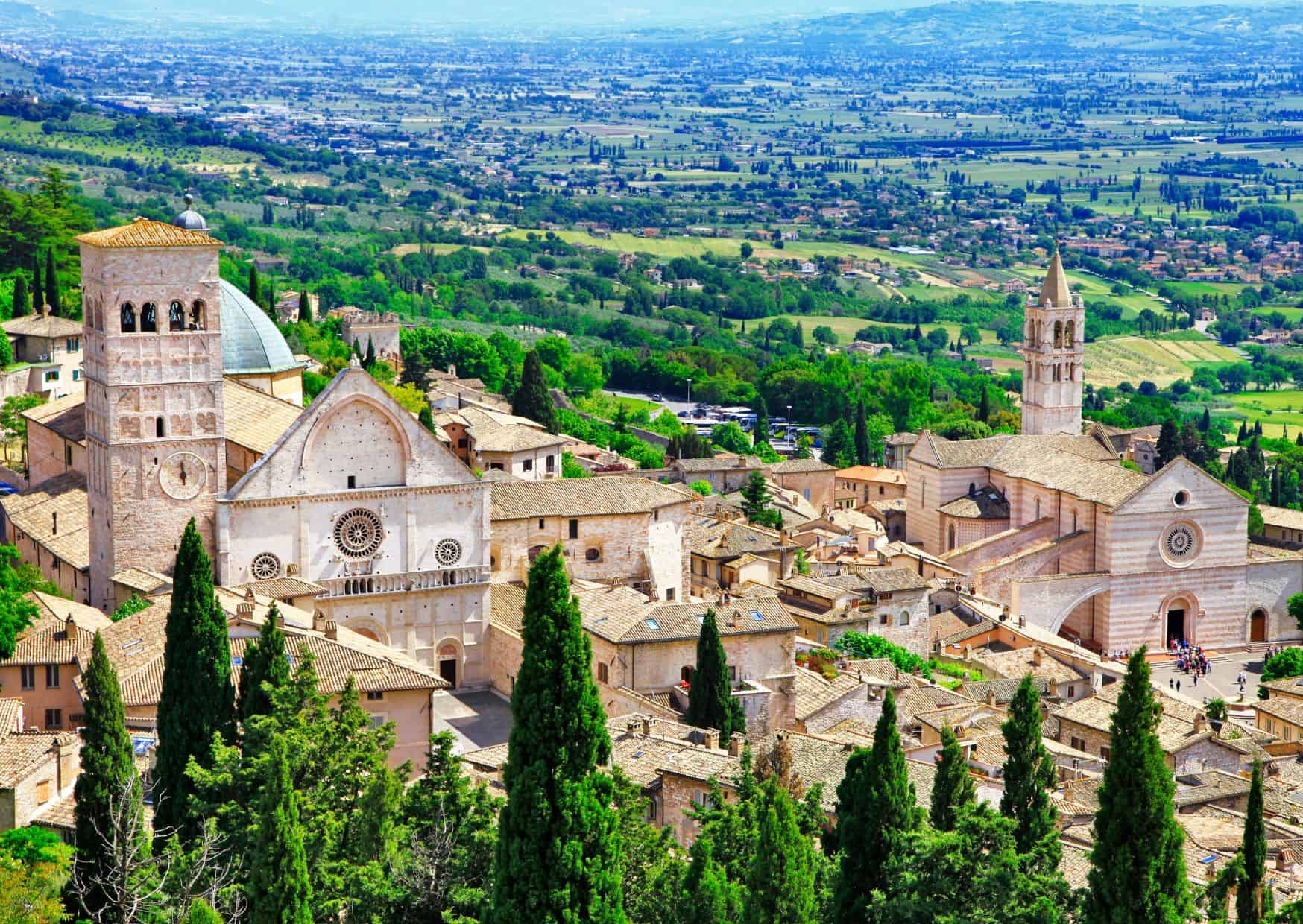13 Most Beautiful Medieval Cities in Italy 3 Assisi